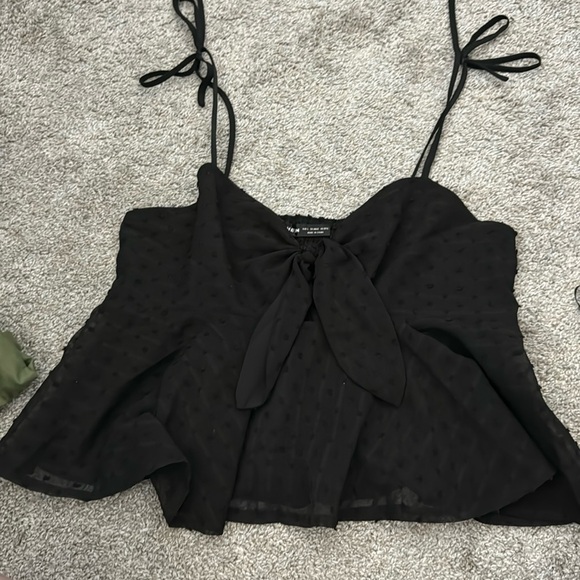 Black crop top - Picture 1 of 2